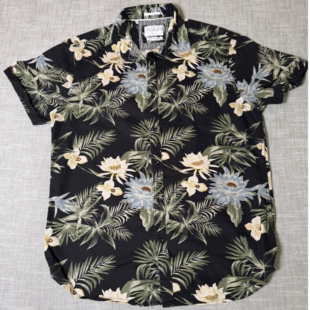 Cactus Man Ricky Singh Men Medium Black Floral Tropical Cotton Button Down Shirt